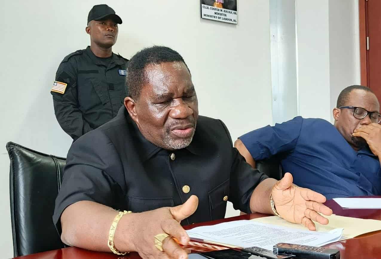 received_1921280895092396